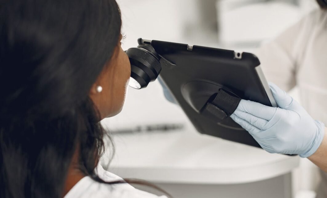 Tecniche sicure per il massaggio viso nei trattamenti estetici