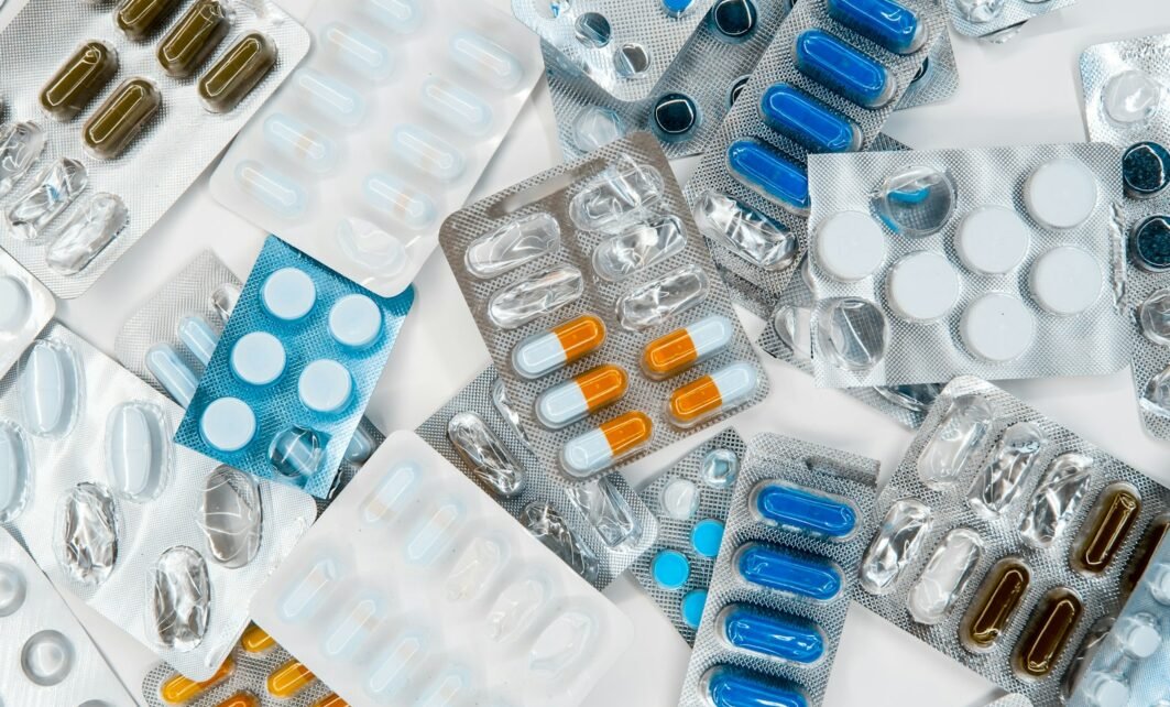 Integratori per Pelle e Capelli: La Scienza Dietro ai Nutraceutici di Bellezza