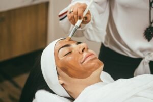 Scopri di più sull'articolo Protezione della Pelle Sensibile Post-Radioterapia: Soluzioni Certificate per Pazienti Oncologici